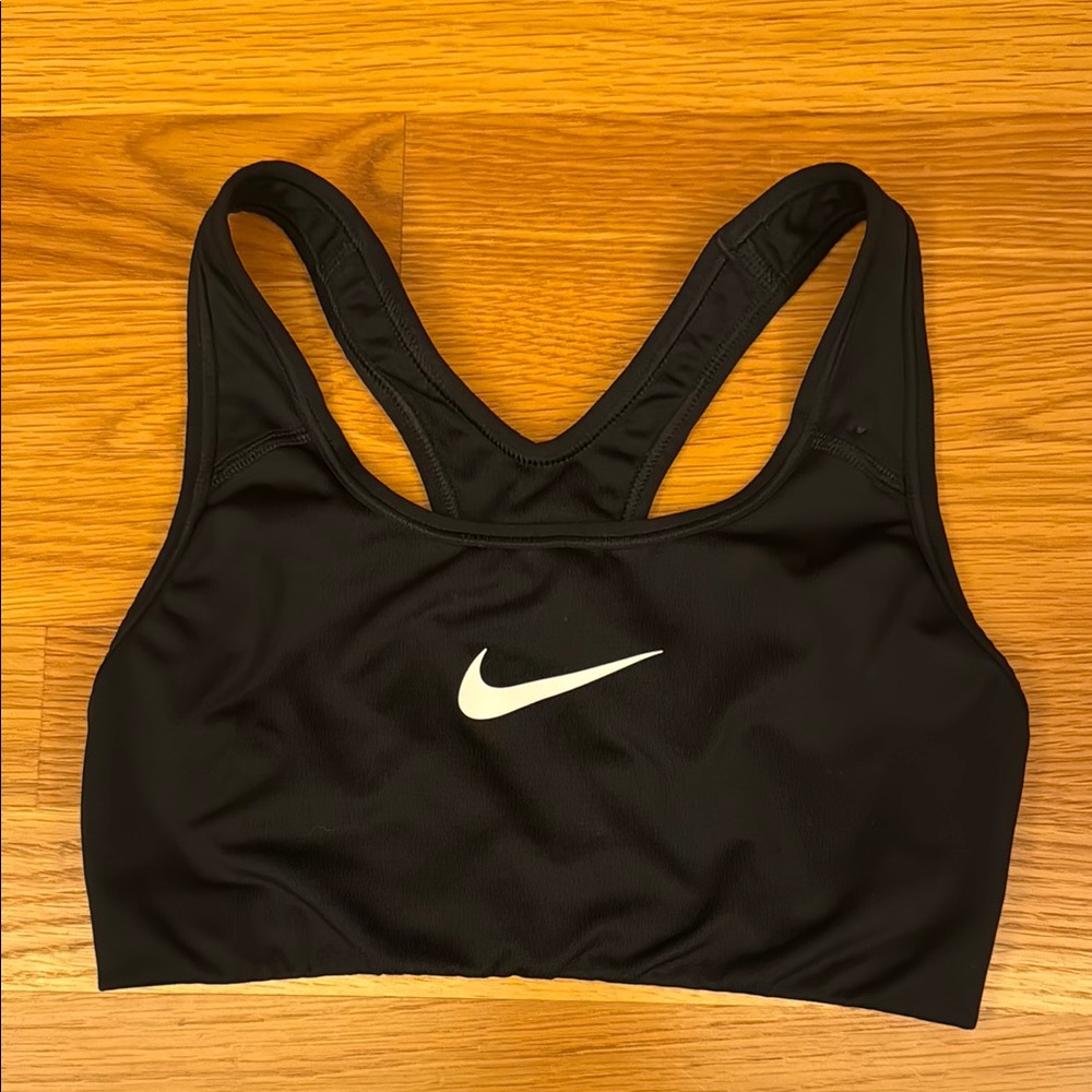 Nike Swoosh Light Support
Women's Non-Padded Sports Bra